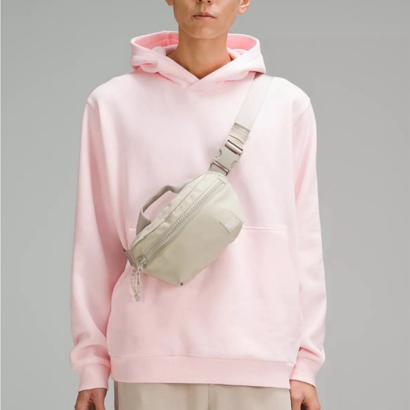 NWT Lululemon All Day Essentials Belt Bag 2.5l white opal - Picture 3 of 4